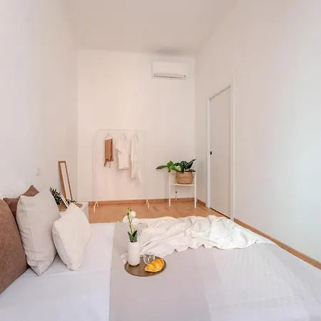 Two-bedroom Arco Flat With Free Parking