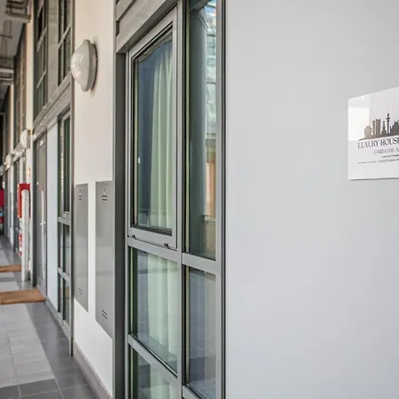 Luxury House In Carlo De Angeli 115 Mq Appartamento