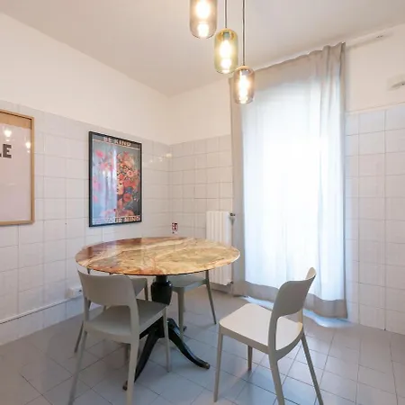 Apartman Xenia - 4 In Via Cassano 14 Milánó