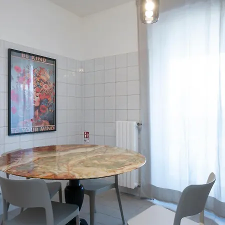 Xenia - 4 In Via Cassano 14 Apartman