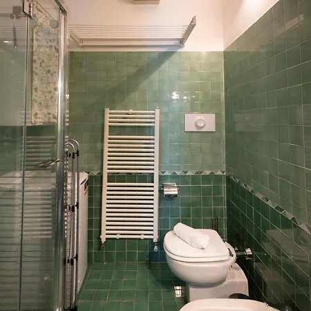 Elegant Navigli View Loft 아파트 밀라노