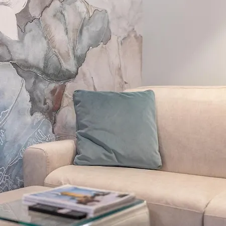 Downtown Luxury Sleeps 4, Crocetta, 8 Min From The Duomo 밀라노