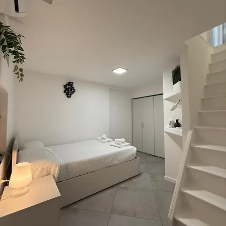 Appartamento Comfort Loft 3br 3ba&fast Wi-fi 15 Minutes To Duomo *