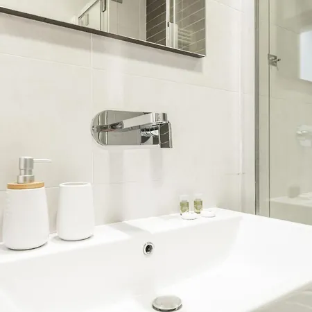 Easyilife - - Chiaravalle 1 - Duomo Apartamento