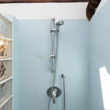 Elegant Attic Loft W Privateterrace Ac & Fast Wifi *