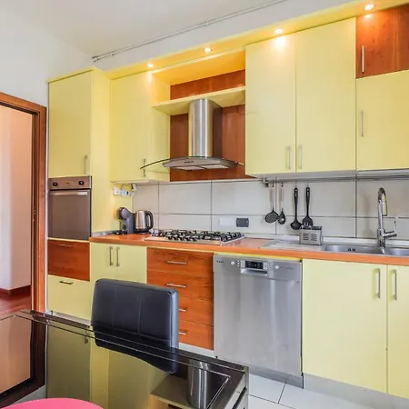 Lilly's Pad In San Siro ميلان