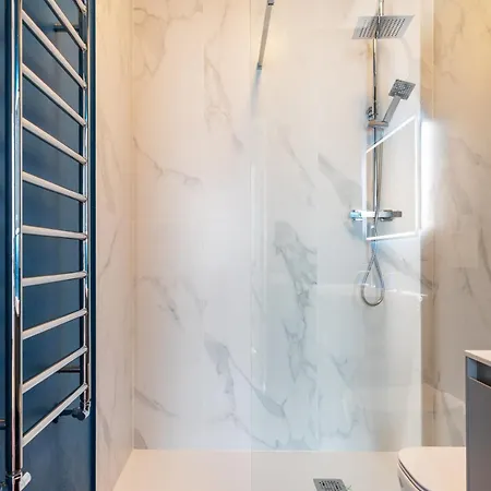 Borsi 1 - Quadrilocale Navigli شقة