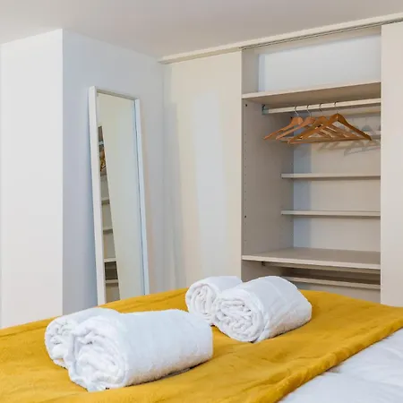 Loft Design With Mezzanine Near Metro *