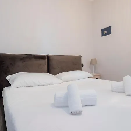 I-host - San Gottardo 15 Apartamento *