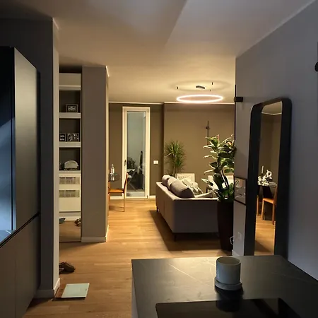 Apartament Stylish Modern 2-bedroom In