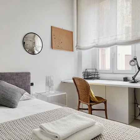 Just Urban - Elegant 2-br Flat In The Center - Porta Romana M3 Appartement Milaan