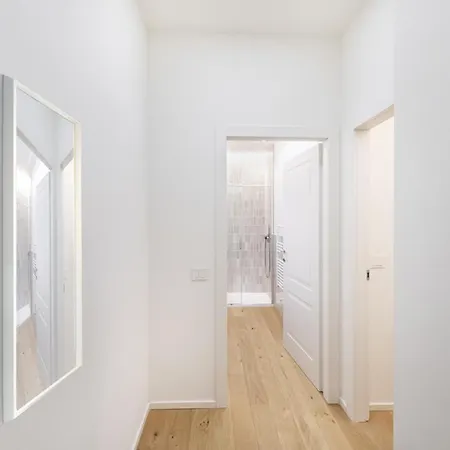 Easylife - - Mora 13 - Navigli * Mediolan