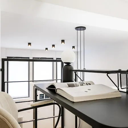 Easylife - - Varese 8 - Brera شقة *
