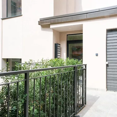Lägenhet Modern In Near Porta Romana Balcony Milano