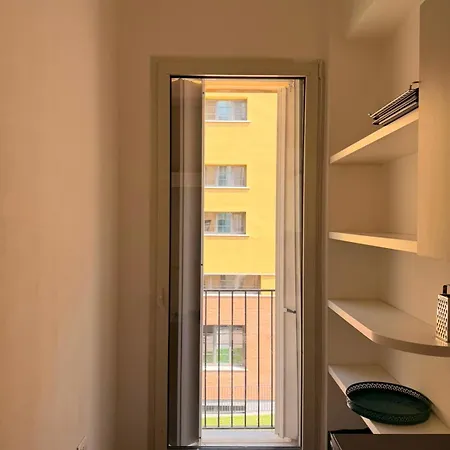Bicocca Industrial House شقة