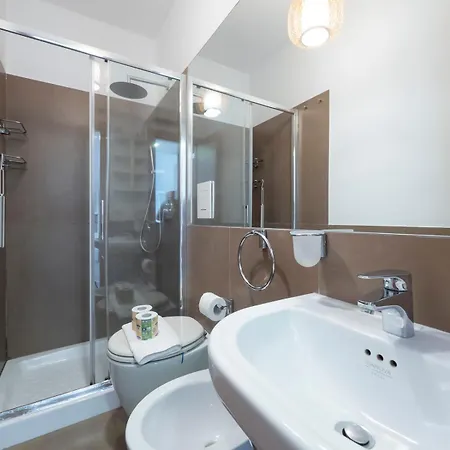 I-host - Stylish 1br Near Duomo & Navigli * Μιλάνο