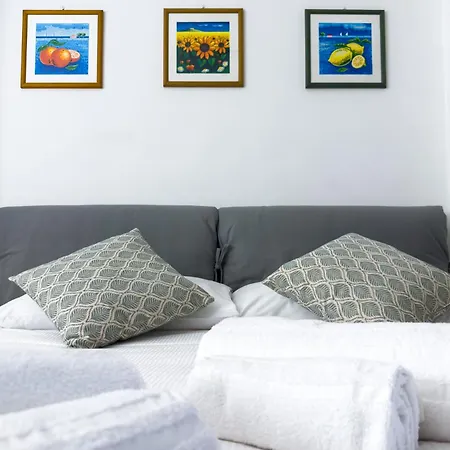Διαμέρισμα Two-room Flat In Near The Duomo