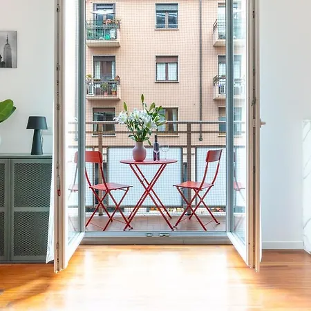 Station-duomo - 2 Bedrooms & 2 Terrace ميلان