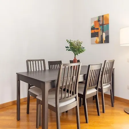 Lejlighed Duomo 15 Min Walk - Historic Center - 2 Bedrooms With Terrace