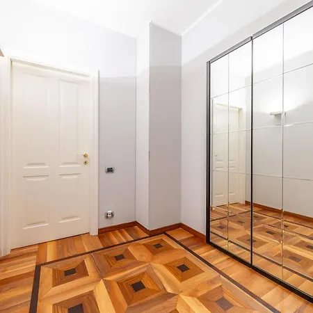 Luxury Flat Crocetta 2 Stops From Duomo, Ac