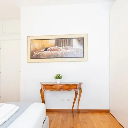 Appartamento Da Loredana In Porta Romana *