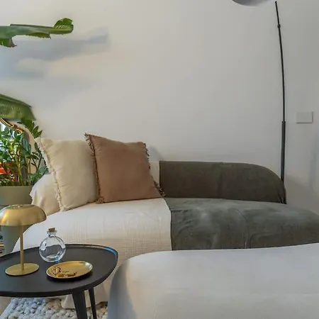 Jungle Hideaway - 2 Min To Metro For Duomo