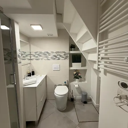 Comfort Loft 3br 3ba And Fast Wi-fi 15 Minutes To Duomo Appartement Milan