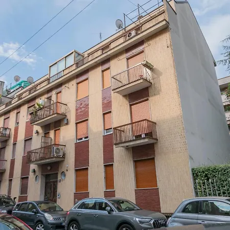 Apartman Xenia - 3rooms In Via Massimo Gorki Milánó