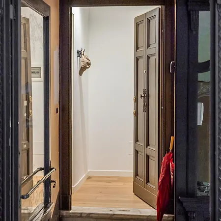 Cozy In Historical Building - Porta Venezia * Milano