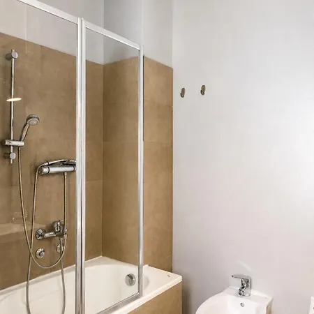 Three Bedroom In Porta Venezia *