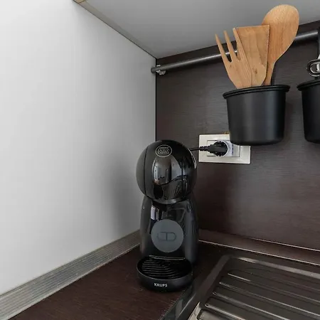 Elegant Loft Con Giardino In Citta - Scooter Park * Milánó