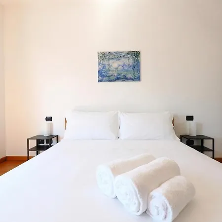 M4 Linate Modern Flat Terrace & Parking Lägenhet Milano