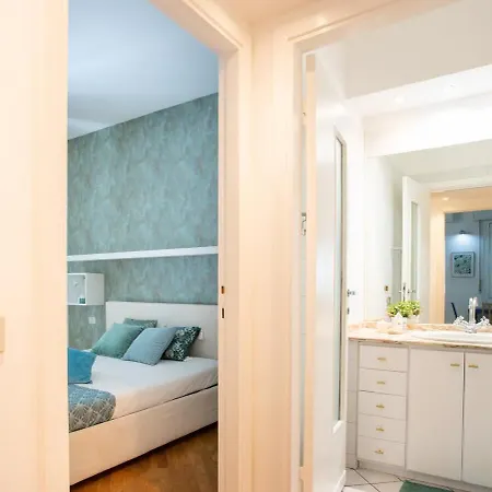 Elegant With Walk-in Closet - Long