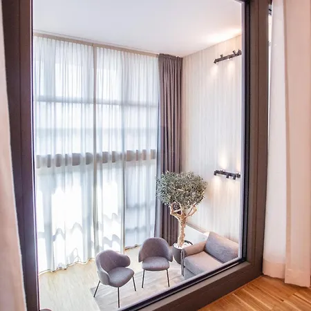 Luxury House In Carlo De Angeli 115 Mq