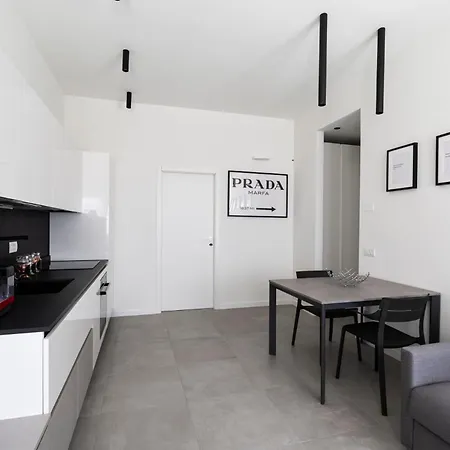 Guesthost - Comfy Near Cenisio Mm5 Appartement *