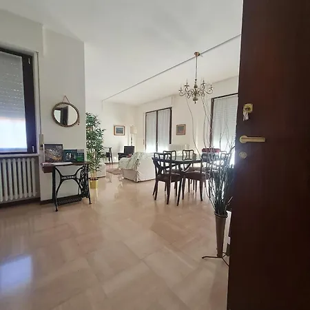 Smart Working Close To Fiera Apartamento
