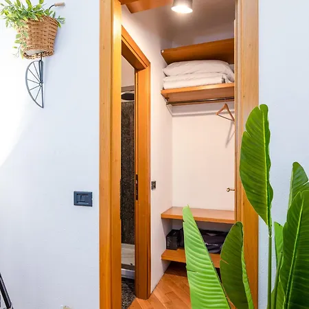 Two-room Flat In Near The Duomo *