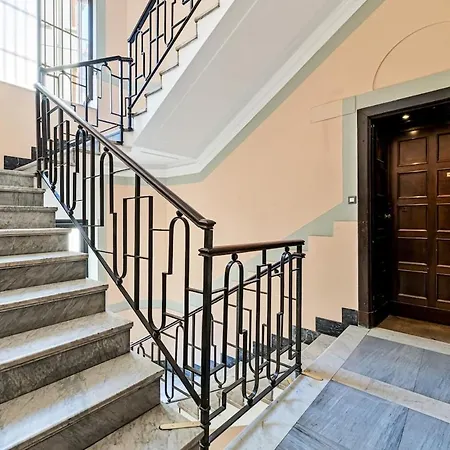 -gorgeous 3bedroom- Penthouse Near Duomo Keyhost *