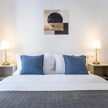 Lejlighed Duomo 15 Min Walk - Historic Center - 2 Bedrooms With Terrace Milano