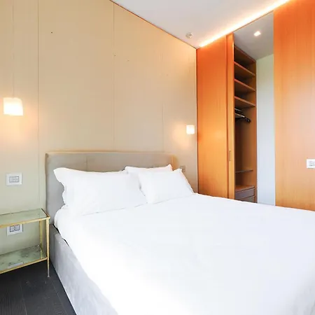 Torre Solea Premium * ميلان