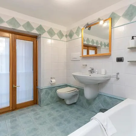 Διαμέρισμα Xenia - 4 In Via Zamenhof 21 *