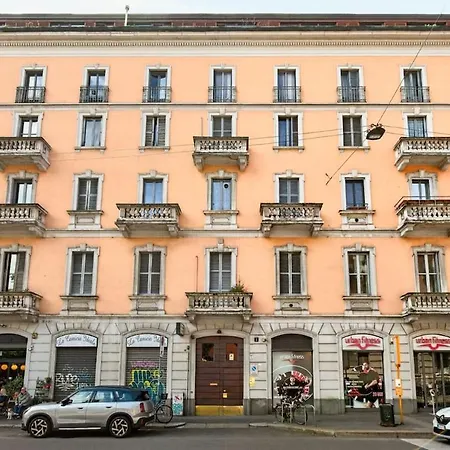 Elegant Comfort Prime Area With Ac & Wi-fi