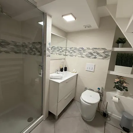 Appartement Comfort Loft 3br 3ba And Fast Wi-fi 15 Minutes To Duomo *