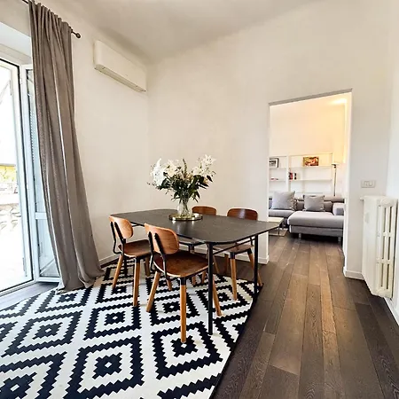 Brera Sun Terrace, Light-filled 4th R Floor Gem * ميلان