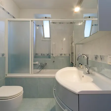 Xenia - 3 In Via Broggi 15 Apartamento *
