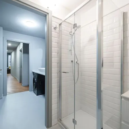 Intrho- Correnti Luxury *