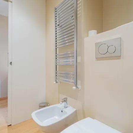 Stylish Arco Della Pace - New Exclusive Apartament Mediolan