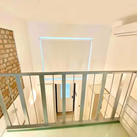 Loft In The Center - Metro - 12 Beds * Milano