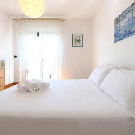 M4 Linate Modern Flat Terrace & Parking Lägenhet