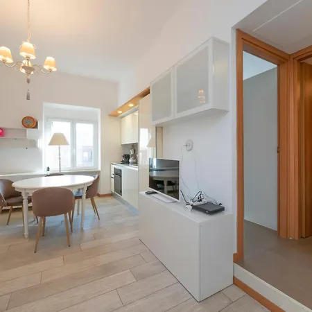 I-host - Stylish 1br Near Duomo & Navigli * Μιλάνο